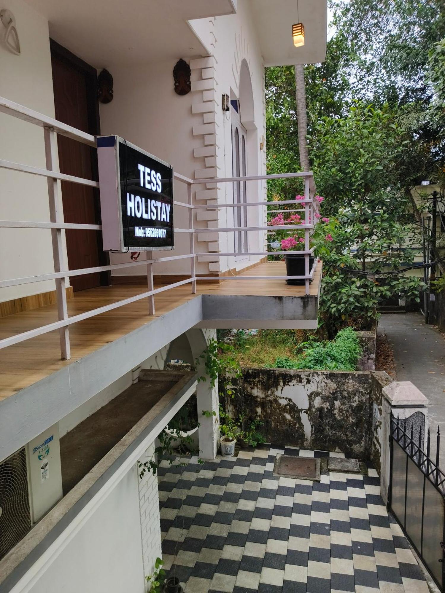 Tess Holistay Fort Kochi Экстерьер фото